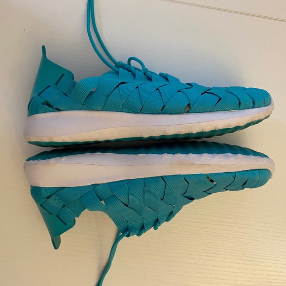 Nike Juvenate Woven Sneakers in Jade Size 9 - Picture 13 of 13
